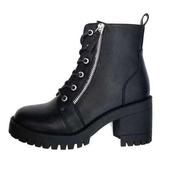 New Black Lace Up Chunky Heel Combat Ankle Boots - Picture 2 of 4